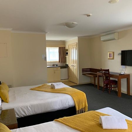 Armidale Pines Motel Экстерьер фото