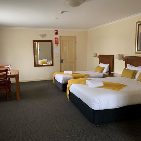 Armidale Pines Motel Экстерьер фото