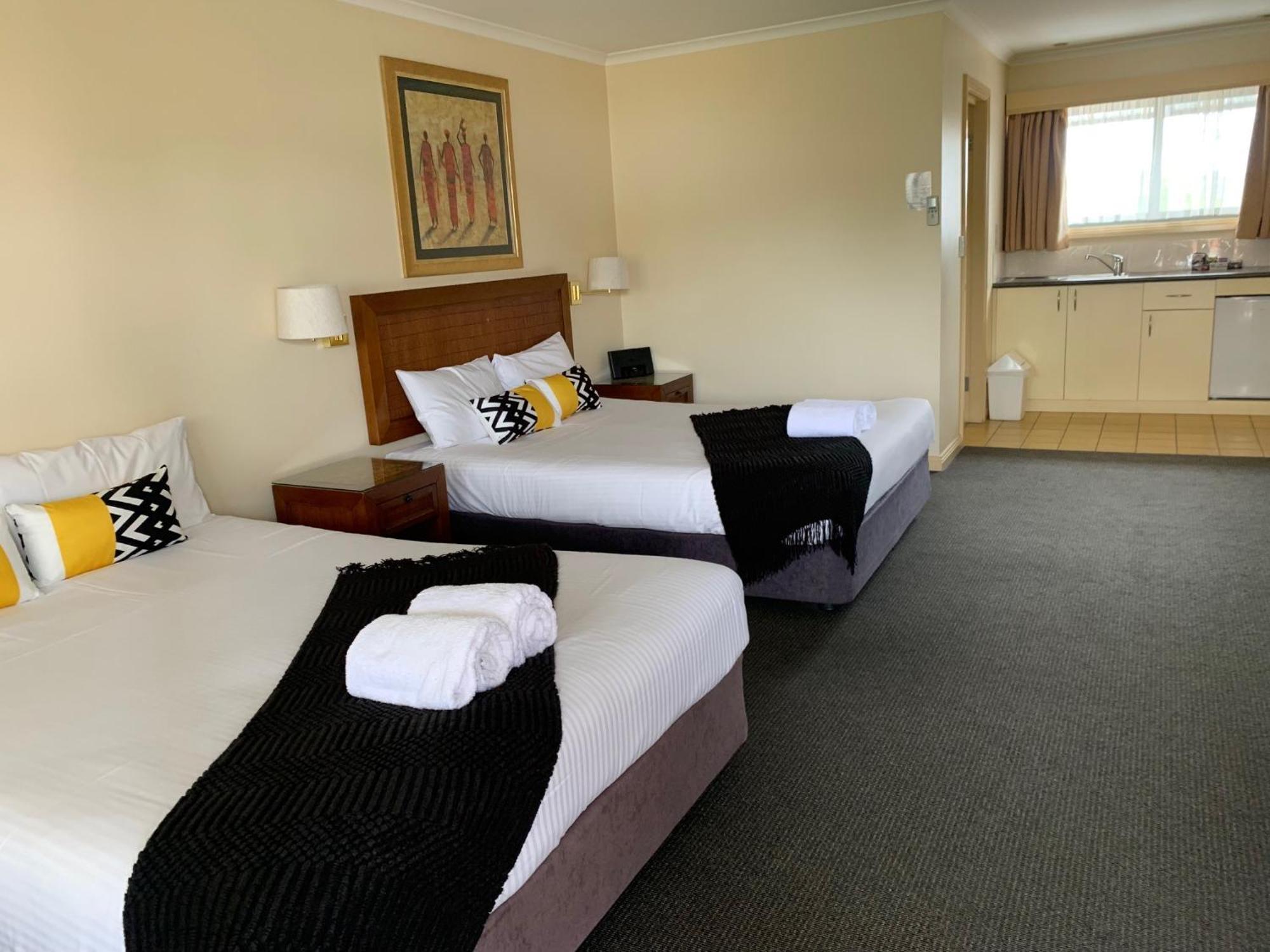 Armidale Pines Motel Экстерьер фото