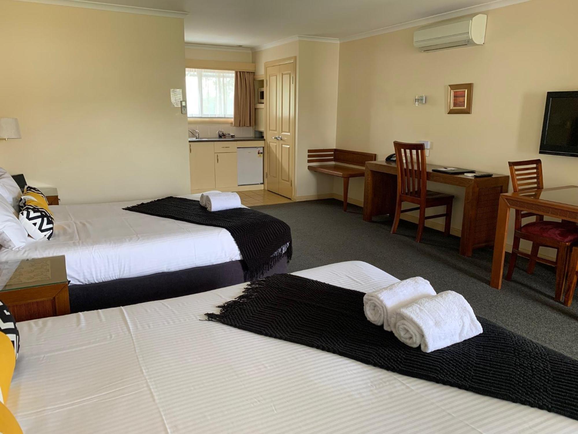 Armidale Pines Motel Экстерьер фото