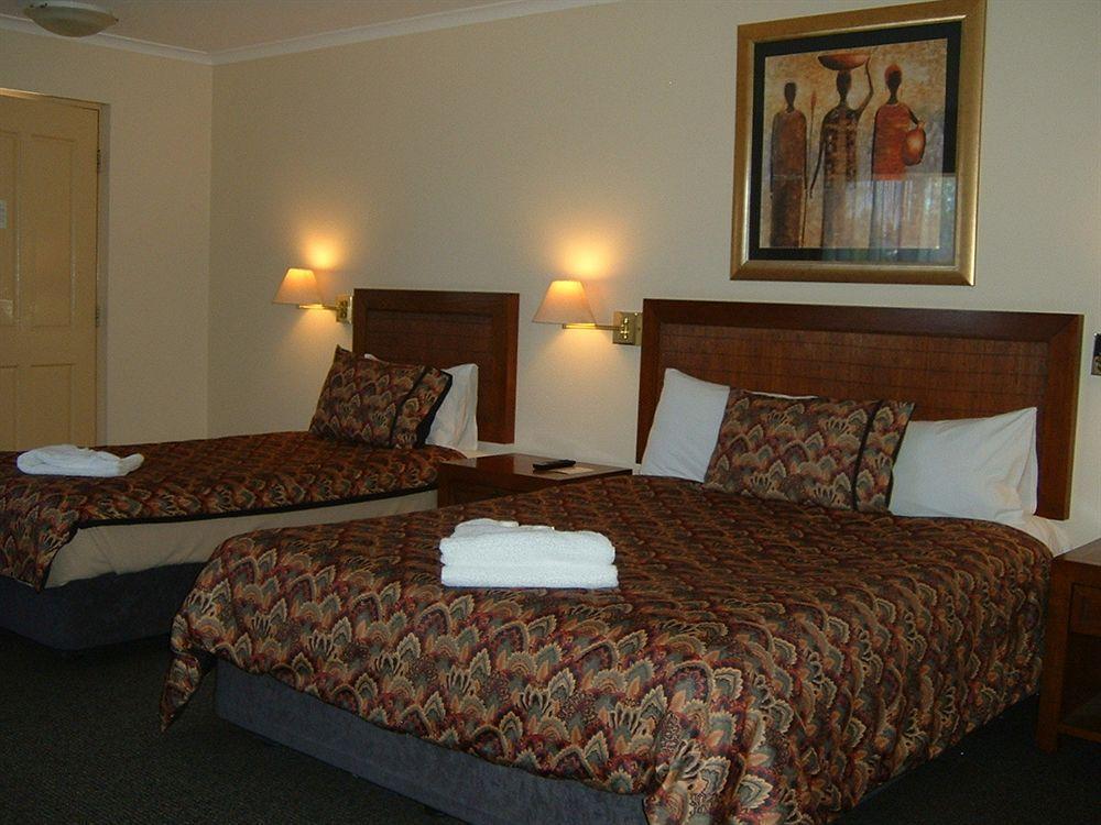 Armidale Pines Motel Экстерьер фото